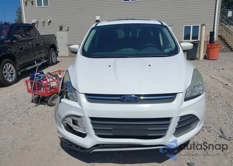 2015 Ford Escape Se z USA, uszkodzony, nr VIN 1FMCU9GX2FUB23207